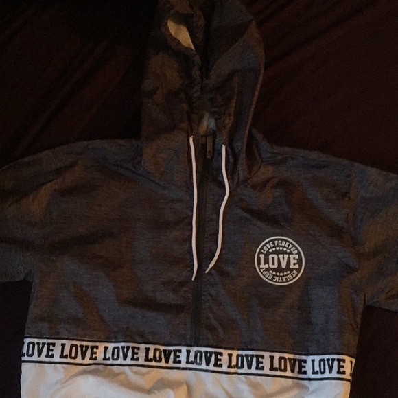 Windbreaker - Picture 1 of 2